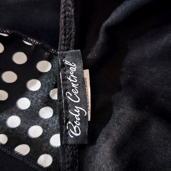 Body Central back with poka dot sash. size Medium formal - Picture 4 of 4